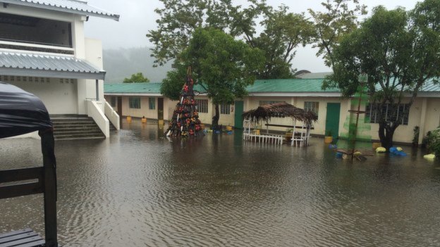 [-]Philippines:[-]đã[-]có[-]ít[-]nhất[-]21[-]người[-]chết[-]do[-]bão[-]Hagupit